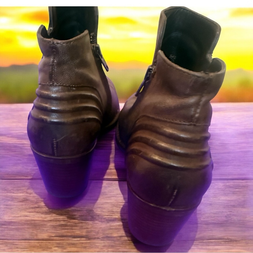 Paul Greene women, 🔥Pristine🔥 Diandra ankle boots. Originally $218 sz 7.5 - Picture 8 of 10